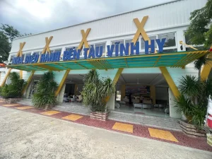 nhà điều hành bến tàu Vĩnh Hy