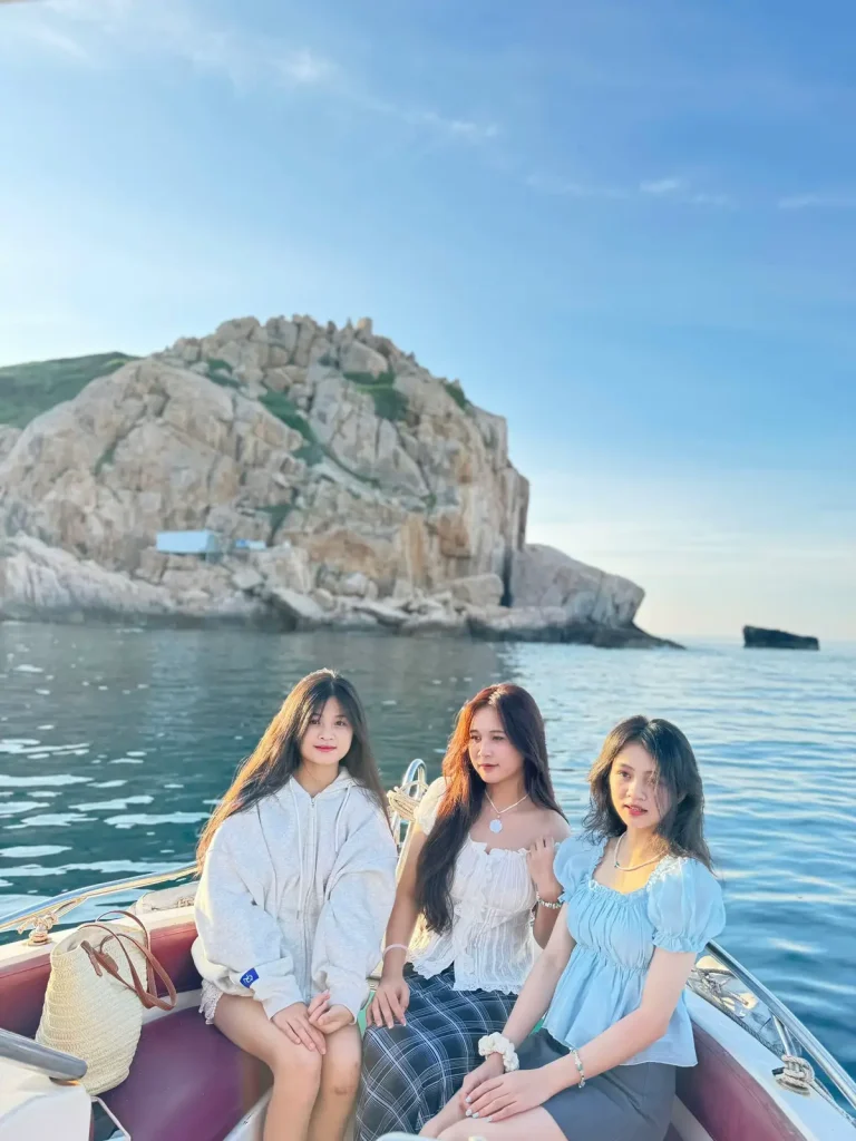 tour cano Hòn Rùa Vĩnh Hy
